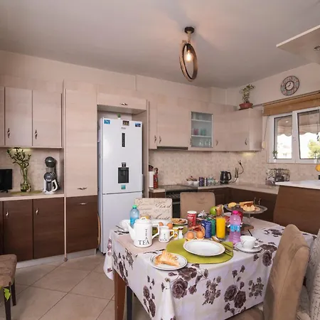 Maria's Homestay Spata (East Attica)